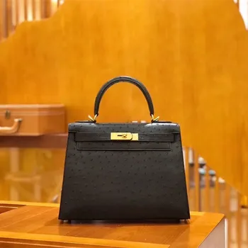 Handmade Designer Bags Famous Brand Women 2020 Luxury Handbags Woman Genuine Leather Runway Female Europe Top Quality 141
Handmade Designer Bags Famous Brand Women 2020 Luxury Handbags Woman Genuine Leather Runway Female Europe Top Quality 141