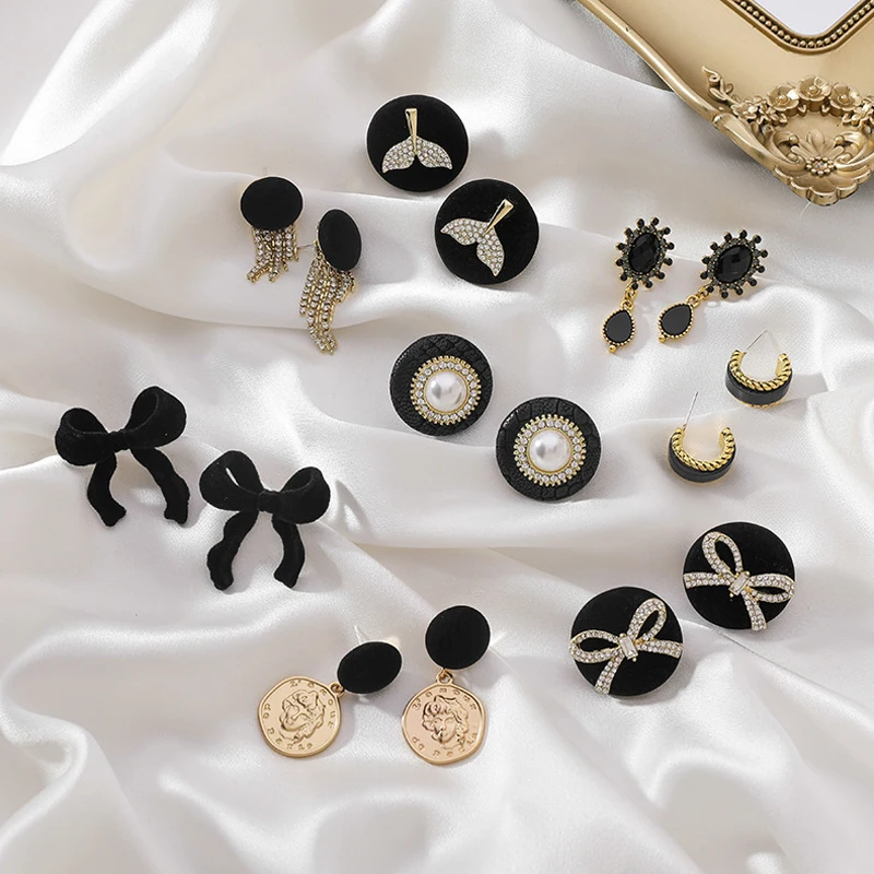 2020 New Winter Fishtail Bow Black Earrings For Women Fashion Statement Vintage Jewelry Female Brincos Handmade Drop Earrings
2020 New Winter Fishtail Bow Black Earrings For Women Fashion Statement Vintage Jewelry Female Brincos Handmade Drop Earrings