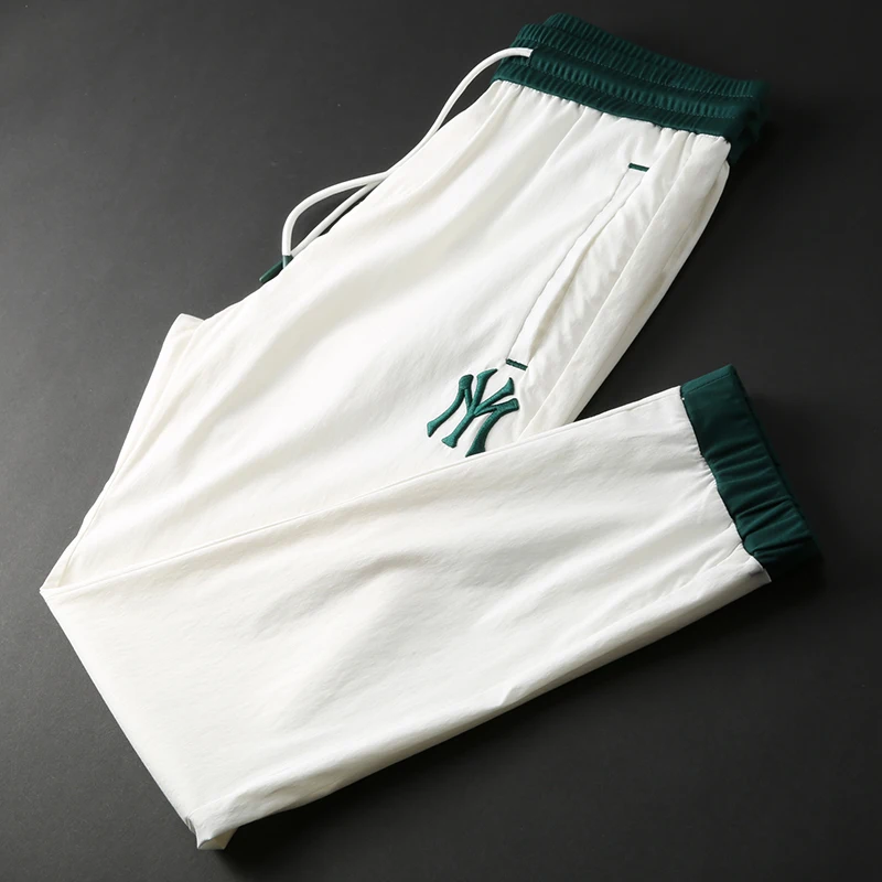 JSBDChunxia thin high-end exquisite embroidery design for men's slim and color contrast rope drawstring sports casual pants
JSBDChunxia thin high-end exquisite embroidery design for men's slim and color contrast rope drawstring sports casual pants