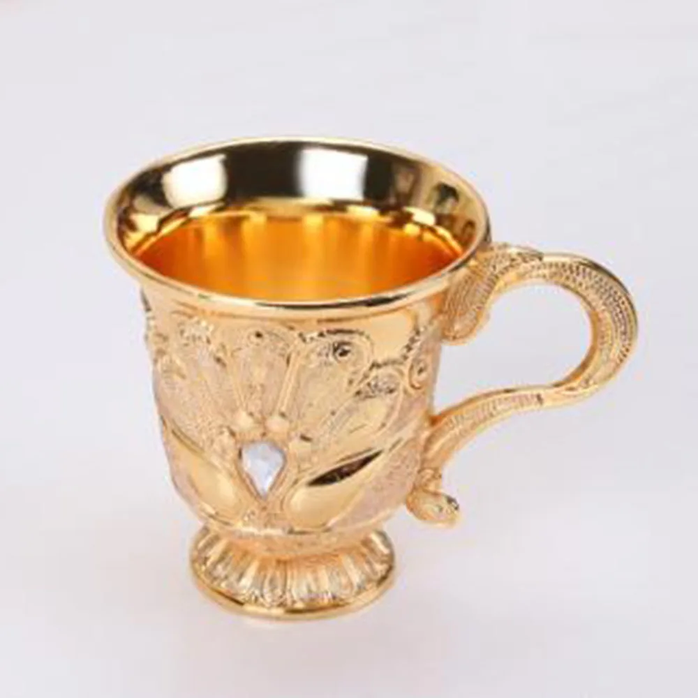 30ml Retro Metal Wine Glass Bar Dinnerware Wine Glass Gold European Bar Coffee Tea Cup Kitchen Supplies Aluminum Alloy
30ml Retro Metal Wine Glass Bar Dinnerware Wine Glass Gold European Bar Coffee Tea Cup Kitchen Supplies Aluminum Alloy