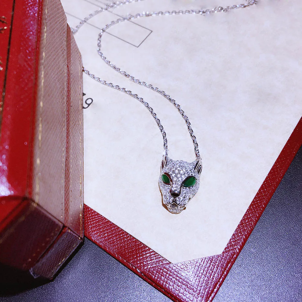 New Pure 925 Sterling Silver Fashion zircon Leopard Necklace Party Jewelry Luxurious White Gold Leopard head chain
New Pure 925 Sterling Silver Fashion zircon Leopard Necklace Party Jewelry Luxurious White Gold Leopard head chain