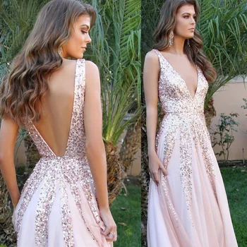 2020 Amazon express dress long dress European and American sexy V-neck chiffon evening dress
2020 Amazon express dress long dress European and American sexy V-neck chiffon evening dress