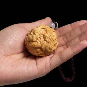 

One piece 12 Zodiac Fitness Ball Hand Toy Animal Sculpture Boxwood Play with Male Objects Solid Wood Lucky Balls Small Pendant