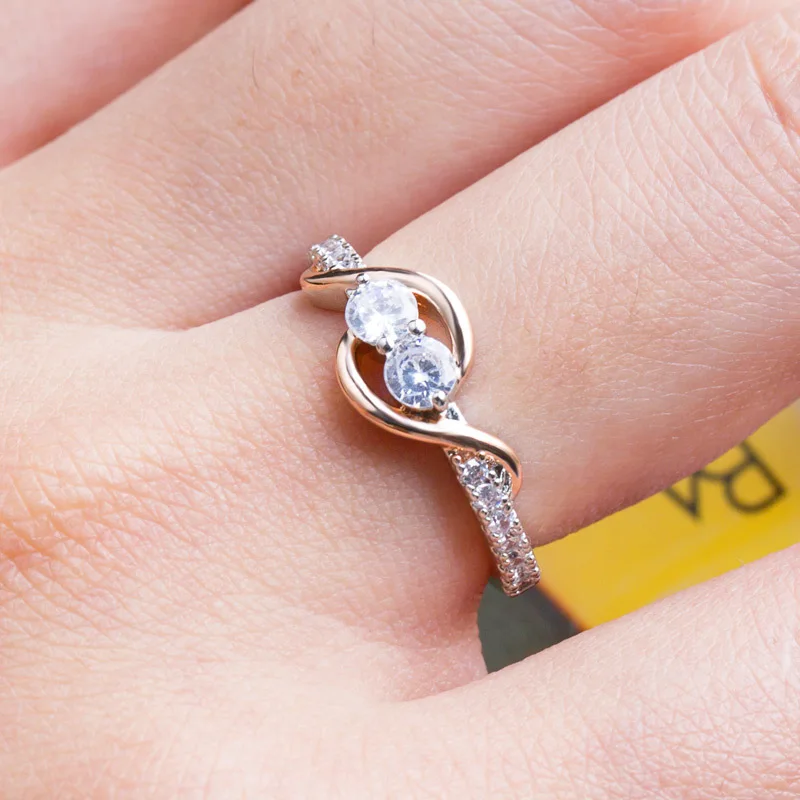 Fashion Classic Silver Rose Gold Two Tone White Zircon Rings for Bride Wedding Engagement Ring Lover's Jewelry Gifts 
Fashion Classic Silver Rose Gold Two Tone White Zircon Rings for Bride Wedding Engagement Ring Lover's Jewelry Gifts