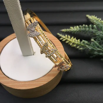 Lanyika Fashion Jewelry Elegant Distinctive Vivid Butterfly Plated Party Romantic Bangle With Ring Banquet Daily Best Gift
Lanyika Fashion Jewelry Elegant Distinctive Vivid Butterfly Plated Party Romantic Bangle With Ring Banquet Daily Best Gift
