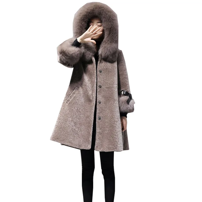Winter Jacket Women Sheep wool shearing Thick Warm Coats Fashion Hoody Large fur Collar Overcoat Plus Size Loose Outwear FC149
Winter Jacket Women Sheep wool shearing Thick Warm Coats Fashion Hoody Large fur Collar Overcoat Plus Size Loose Outwear FC149