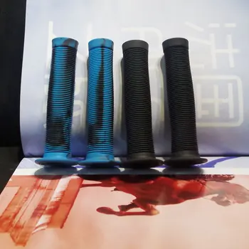 NEW 2020 150MM Bike Handlebar Grips MTB Mountain Bike Cycle Bicycle handle Grips Durable BMX Rubber Grip Anti-Slip Parts 1 Pair
NEW 2020 150MM Bike Handlebar Grips MTB Mountain Bike Cycle Bicycle handle Grips Durable BMX Rubber Grip Anti-Slip Parts 1 Pair