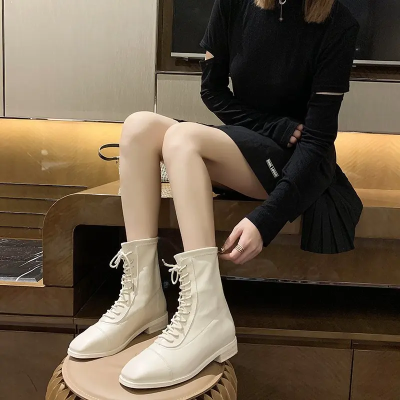 Spring and Autumn 2020 new versatile knight boot square toe thick heel ankle boot lace-up low heel boot X505
Spring and Autumn 2020 new versatile knight boot square toe thick heel ankle boot lace-up low heel boot X505
