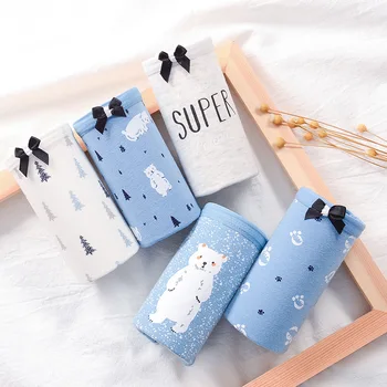 5PC Boxed Japanese Pure Cotton Cute Girl Prints Ladies Underwear Boxed Full Cotton Fresh Student Triangles
5PC Boxed Japanese Pure Cotton Cute Girl Prints Ladies Underwear Boxed Full Cotton Fresh Student Triangles