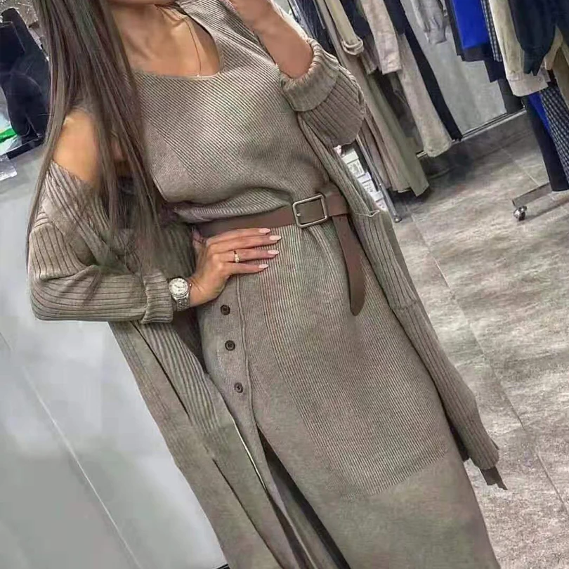 Taotrees Women's knitting Suit Two Piece Set Knit Cardigan Loose Sweater Coat with Belt
Taotrees Women's knitting Suit Two Piece Set Knit Cardigan Loose Sweater Coat with Belt