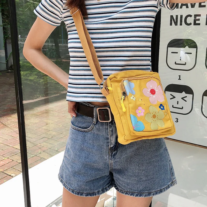2019 Women's Shoulder Bags Canvas Crossbody Bags for Women Small Cloth Messenger Bag Lady Satchels Beach Flowers Purse Phone Bag
2019 Women's Shoulder Bags Canvas Crossbody Bags for Women Small Cloth Messenger Bag Lady Satchels Beach Flowers Purse Phone Bag