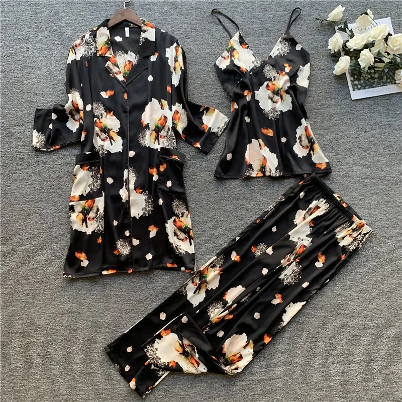 2020 Spring Women Satin Silk Pajamas Sets Sleepwear 3 Pieces Nightwear Pyjama Flower Print Spaghetti Strap Sleep Lounge Pijama
2020 Spring Women Satin Silk Pajamas Sets Sleepwear 3 Pieces Nightwear Pyjama Flower Print Spaghetti Strap Sleep Lounge Pijama