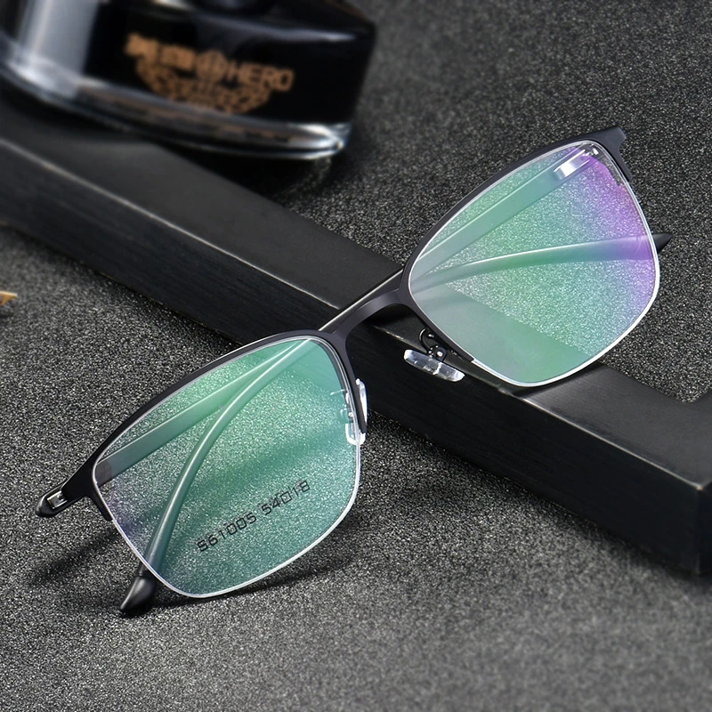 BCLEAR Men Titanium Alloy Eyeglasses Frame for Men Eyewear Flexible Temples Legs IP Electroplating Alloy Material Spectacle New
BCLEAR Men Titanium Alloy Eyeglasses Frame for Men Eyewear Flexible Temples Legs IP Electroplating Alloy Material Spectacle New