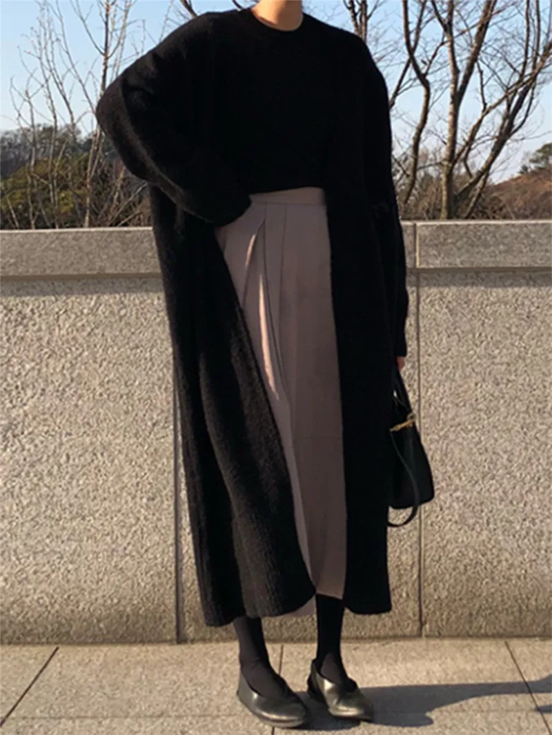 Autumn and winter women's plain casual sweater knitted sweater long style and calf belly flat collar office banquet 100 sets of
Autumn and winter women's plain casual sweater knitted sweater long style and calf belly flat collar office banquet 100 sets of