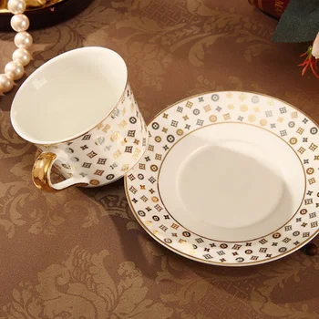 European Style Bone China Cup Multi-style Simple Ceramic Coffee Cup And Saucer Dish With Pattern Set With Spoon
European Style Bone China Cup Multi-style Simple Ceramic Coffee Cup And Saucer Dish With Pattern Set With Spoon