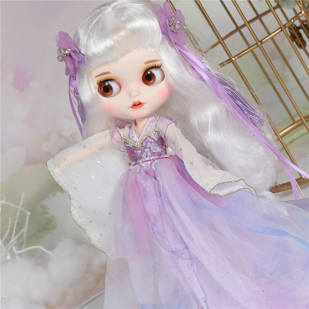 Heather – Premium Custom Blythe Doll with Smiley Face 4 Heather – Premium Custom Blythe Doll with Smiley Face 4