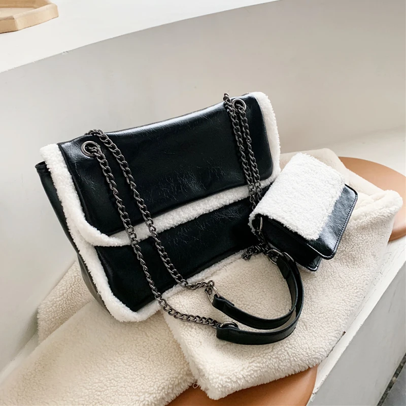 AXUKES Autumn Wnter Lambwool Fur Composite Bag Shoulder Bag Large-capacity Wandering Bag Girl Female Postman messenger bag
AXUKES Autumn Wnter Lambwool Fur Composite Bag Shoulder Bag Large-capacity Wandering Bag Girl Female Postman messenger bag