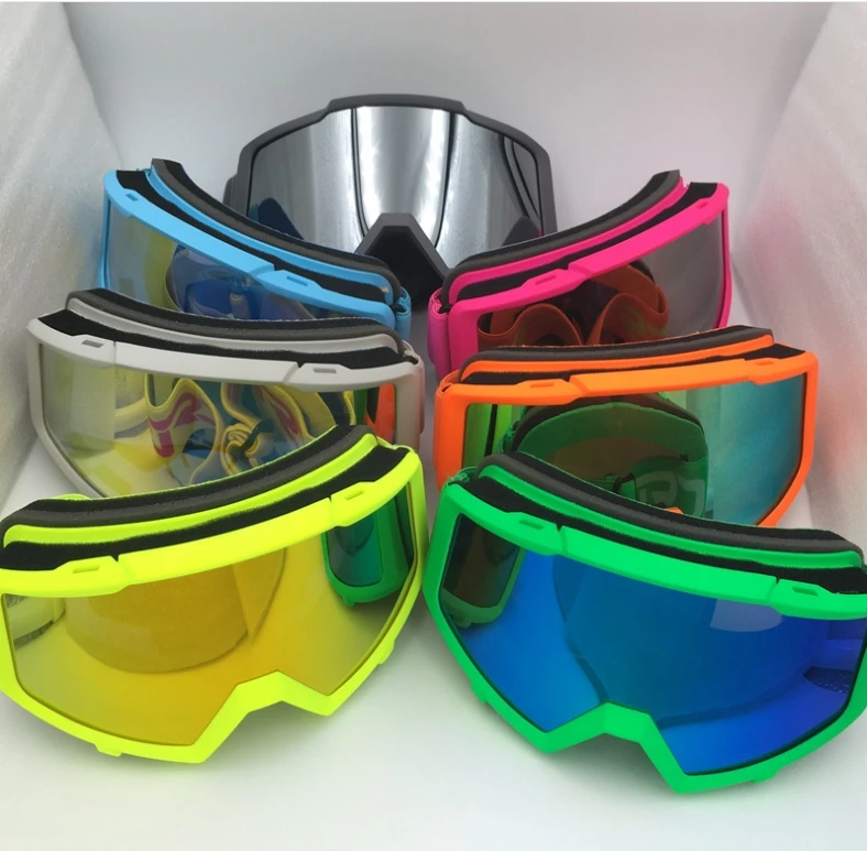 Goggles T815-138B sports anti-impact ,scratch resistant ,UV protection ,3-layer face foam
Goggles T815-138B sports anti-impact ,scratch resistant ,UV protection ,3-layer face foam