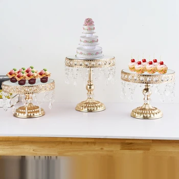 Iron Base Crystal Cake Stand Dessert Tray Mirror Surface Wedding Decorative Candlestick
Iron Base Crystal Cake Stand Dessert Tray Mirror Surface Wedding Decorative Candlestick