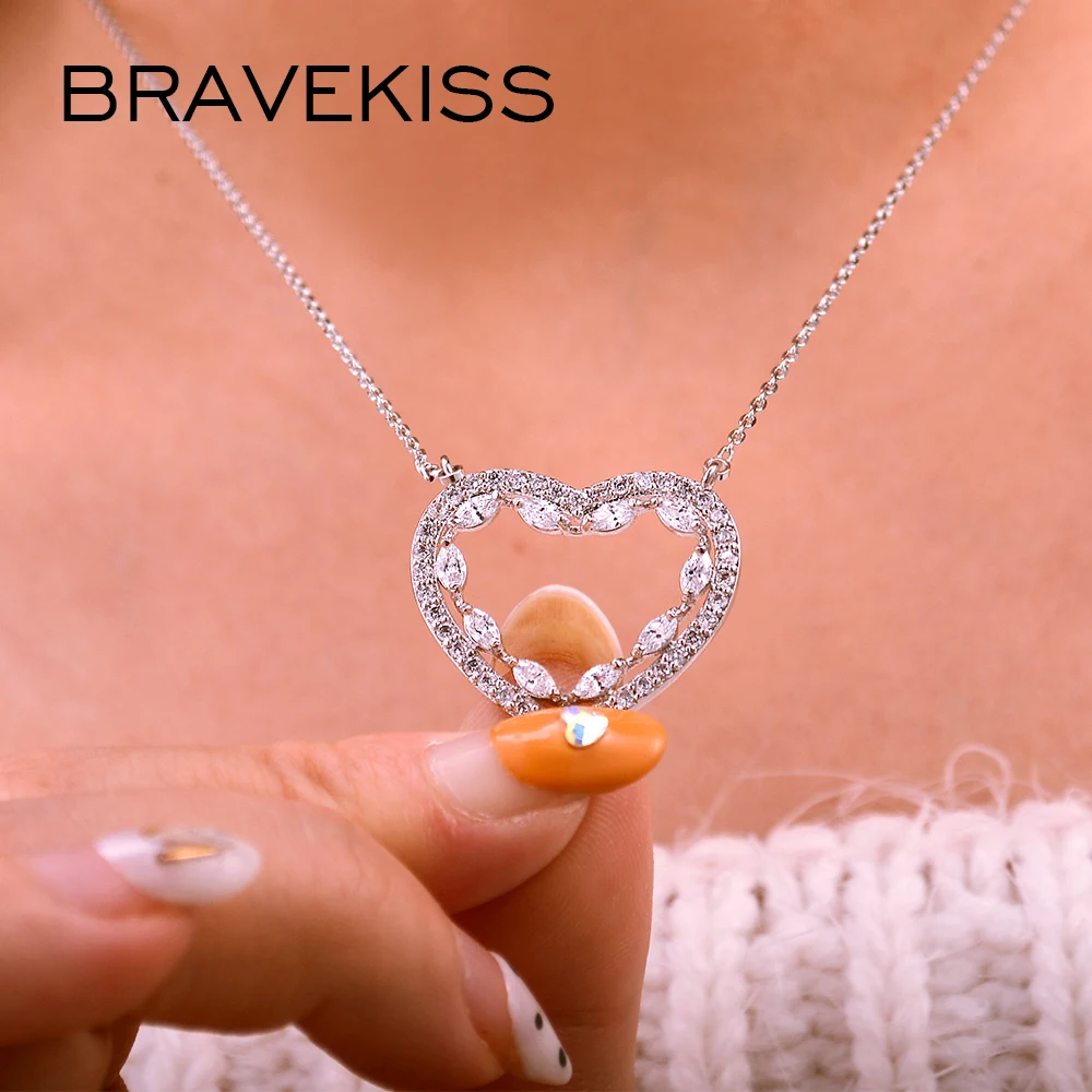 

BRAVEKISS Clear Heart Necklaces Cubic Zirconia Pendants Necklaces for Women Girls Party Gifts Statement Fashion Jewelry UN0383