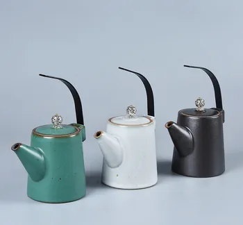 Ceramic coarse pottery q month girder pot of kung fu tea pot of single variable glaze creative tea restoring ancient ways
Ceramic coarse pottery q month girder pot of kung fu tea pot of single variable glaze creative tea restoring ancient ways