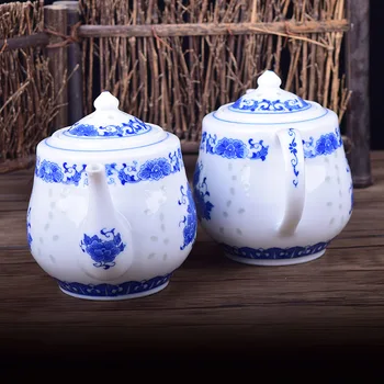 Chinese Traditional Teapot Ceramic High Temperature Resistant Small Blue & White Exquisite Porcelain Pot Underglaze Color Teapot
Chinese Traditional Teapot Ceramic High Temperature Resistant Small Blue & White Exquisite Porcelain Pot Underglaze Color Teapot