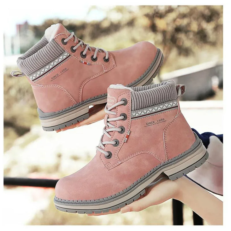 Winter The New Casual Snow Boots Ankle Lace-Up Round Toe Low (1cm-3cm) Square Heel Solid Plush Keep Warm Non-slip High Quality
Winter The New Casual Snow Boots Ankle Lace-Up Round Toe Low (1cm-3cm) Square Heel Solid Plush Keep Warm Non-slip High Quality