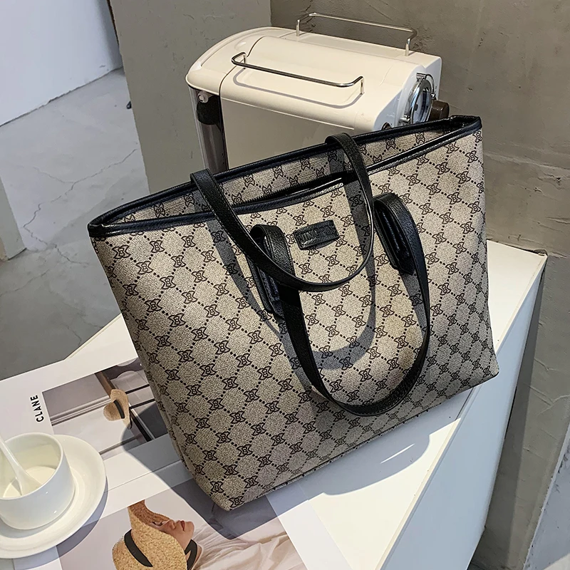 Classic Printed Pattern Handbag for Women 2020 New Fashion Single Shoulder Bags Ladies Shopping Working Tote Bags Louis Brand gg
Classic Printed Pattern Handbag for Women 2020 New Fashion Single Shoulder Bags Ladies Shopping Working Tote Bags Louis Brand gg