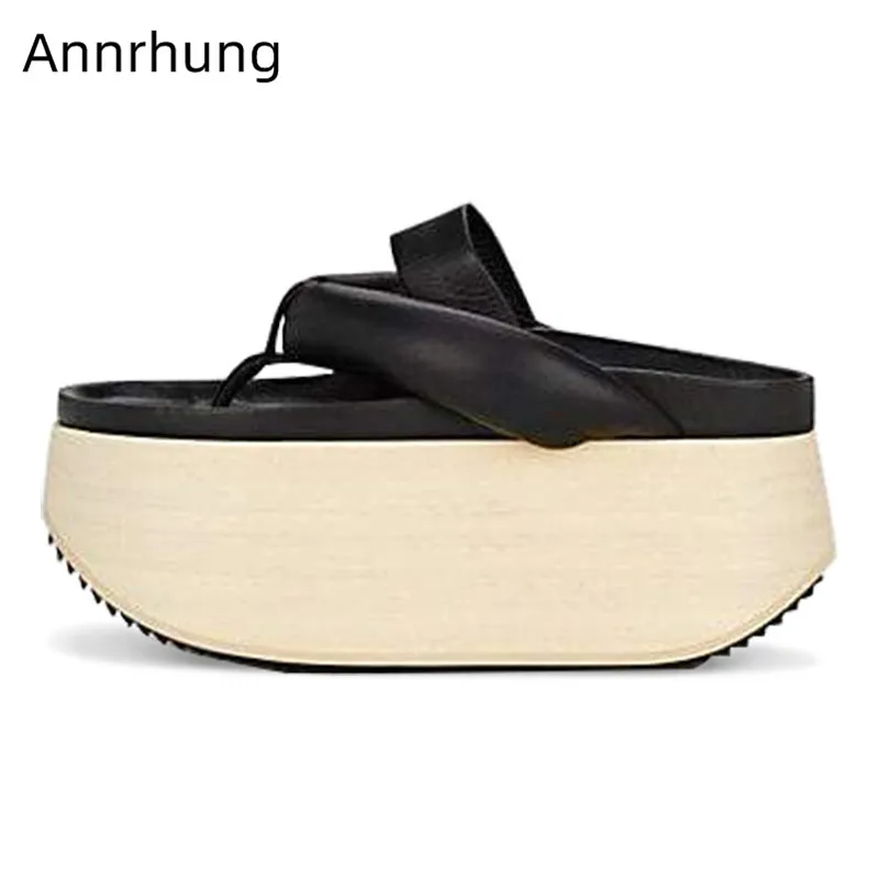 Unique Flip Flops 8cm Platform Slippers Women Fashion Split Toe Thick Bottom Sliders Cozy Genuine Leather Catwalk Slippers Women
Unique Flip Flops 8cm Platform Slippers Women Fashion Split Toe Thick Bottom Sliders Cozy Genuine Leather Catwalk Slippers Women