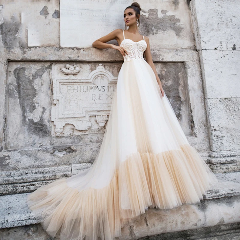 Eightree Romantic Beaded Wedding Dress 2020 Chic Backless Ruffles A-Line Customized Bride Gown Princess robe de mariee Boho
Eightree Romantic Beaded Wedding Dress 2020 Chic Backless Ruffles A-Line Customized Bride Gown Princess robe de mariee Boho