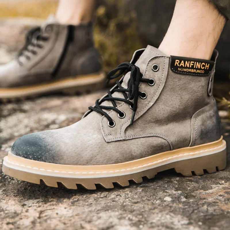 Martin boots men's high help Korean version of the wild British wind men's tooling boots
Martin boots men's high help Korean version of the wild British wind men's tooling boots