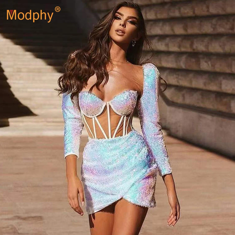 High Quality 2022 New Sexy Mesh Stitching Sequins Shiny Bodycon Mini Dress Women Sexy Perspective Party Evening Runway Vestidos
High Quality 2022 New Sexy Mesh Stitching Sequins Shiny Bodycon Mini Dress Women Sexy Perspective Party Evening Runway Vestidos