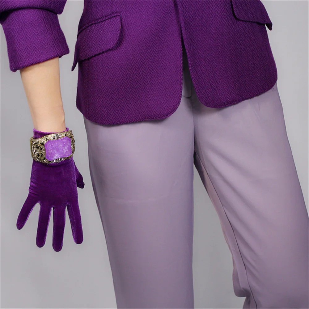 Velvet Short Gloves 22cm Noble Deep Purple Female Models High Elastic Velvet Gold Velvet Touch Screen Function SRZS22
Velvet Short Gloves 22cm Noble Deep Purple Female Models High Elastic Velvet Gold Velvet Touch Screen Function SRZS22