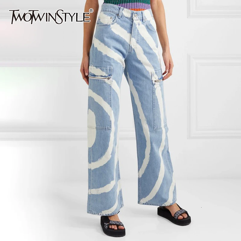 TWOTWINSTYLE Streetwear Stripe Denim Women's Pants High Waist Pocket Wide Leg Jeans Female 2019 Autumn Large Size Fashion New
TWOTWINSTYLE Streetwear Stripe Denim Women's Pants High Waist Pocket Wide Leg Jeans Female 2019 Autumn Large Size Fashion New