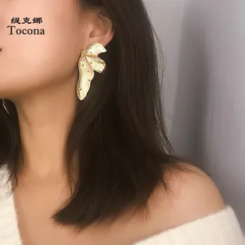 Tocona Lluxury Gold Flowers Stud Earrings for Women Metal Alloy Geometric Fashion Party Jewelry Accessories Серьги 9121
Tocona Lluxury Gold Flowers Stud Earrings for Women Metal Alloy Geometric Fashion Party Jewelry Accessories Серьги 9121