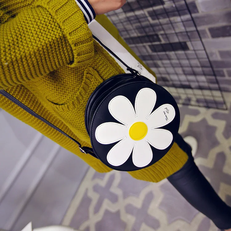 New Style Korean-style Shoulder Oblique Small round Bag Bag Sunflower WOMEN'S Bag Bag
New Style Korean-style Shoulder Oblique Small round Bag Bag Sunflower WOMEN'S Bag Bag