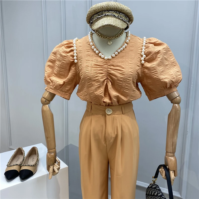 Pearl Beaded V Neck Blouse for Woman 2020 Summer New Ladies Temperament Pearl V-neck Puffed Sleeves Loose Casual Top Blusas
Pearl Beaded V Neck Blouse for Woman 2020 Summer New Ladies Temperament Pearl V-neck Puffed Sleeves Loose Casual Top Blusas