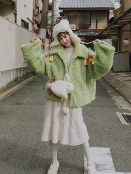 2019 New Arrival Full Short Square Collar Single Breasted Loose Wool & Blends
2019 New Arrival Full Short Square Collar Single Breasted Loose Wool & Blends