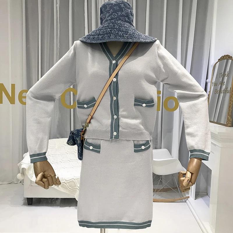 Amolapha Women Autumn Winter Single Button Knitted Cardigan Coat+Mini Skirts 2 Pieces Sets Knitting Outfits
Amolapha Women Autumn Winter Single Button Knitted Cardigan Coat+Mini Skirts 2 Pieces Sets Knitting Outfits
