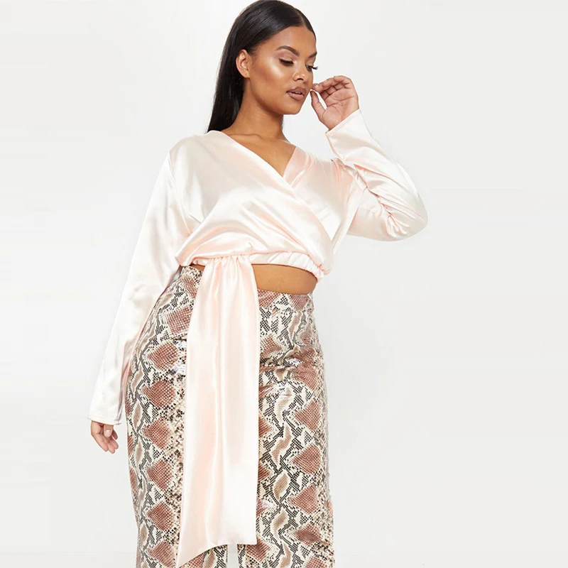 Kissmilk 2019 New Plus Size Large Summer Ladies Casual Simple Womens Female Satin Wind V-neck Elegant Short Tops Shirts 
Kissmilk 2019 New Plus Size Large Summer Ladies Casual Simple Womens Female Satin Wind V-neck Elegant Short Tops Shirts