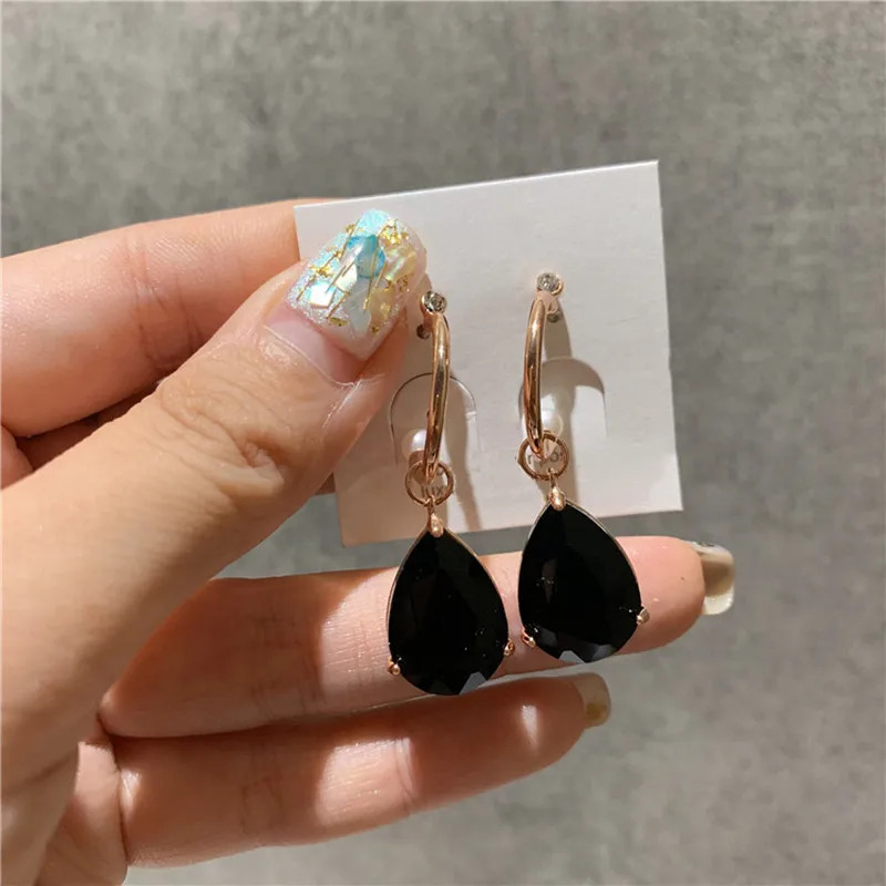 Dominated 2019 contracted personality Water Drop Resin style design fashion exquisite metal joker Women Drop earrings new
Dominated 2019 contracted personality Water Drop Resin style design fashion exquisite metal joker Women Drop earrings new
