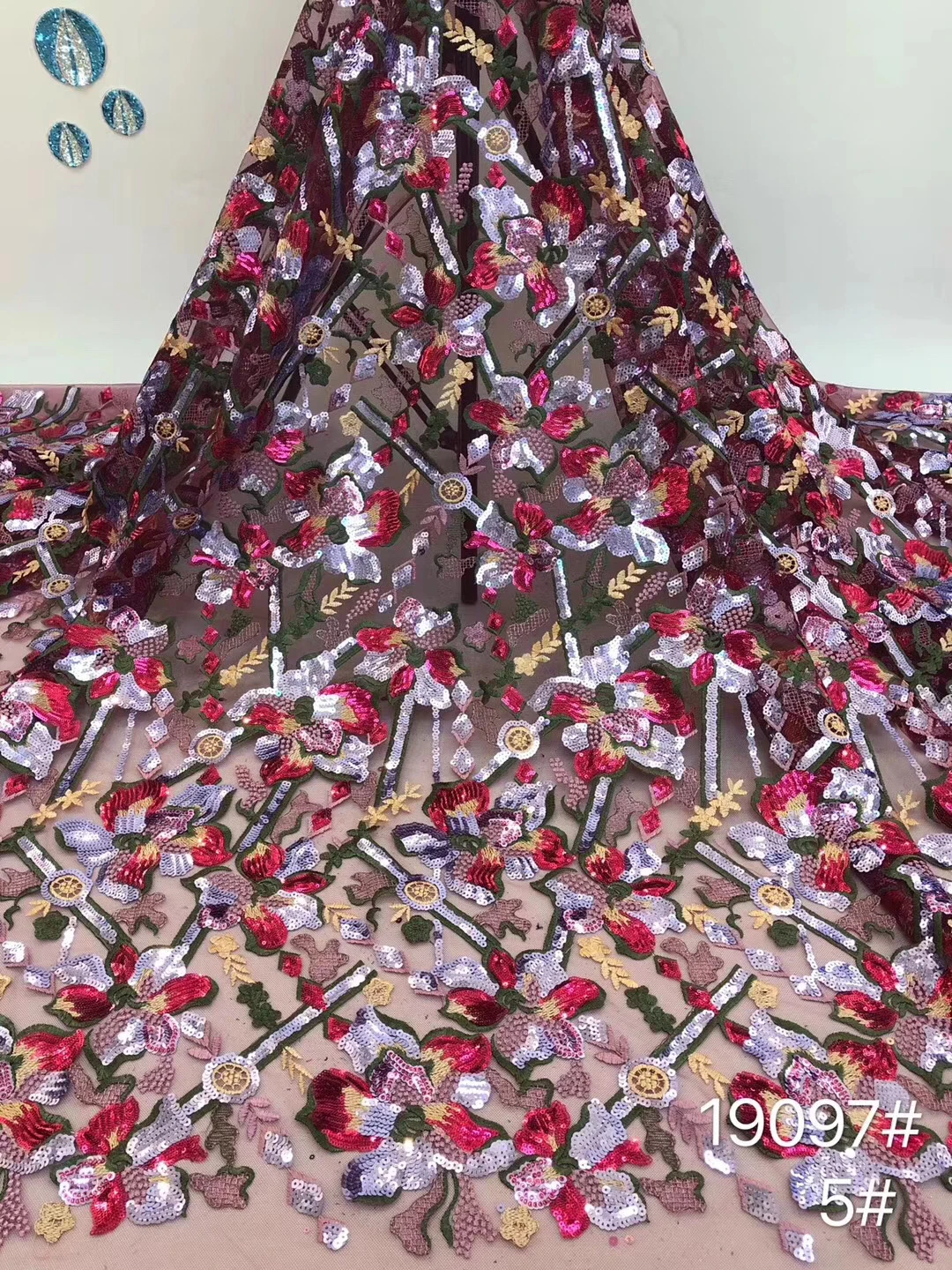 The latest sequined tulle lace fabric 2021 high-quality wedding French-style Nigerian lace fabric bridal wedding material D3746
The latest sequined tulle lace fabric 2021 high-quality wedding French-style Nigerian lace fabric bridal wedding material D3746