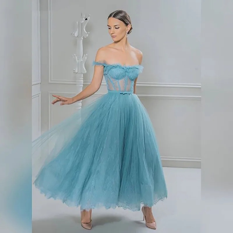 A-Line Lace Prom Dress Off the Shoulder Sleeveless Back Zipper Floor Length Appliques Formal Evening Party Gown For Women 2023
A-Line Lace Prom Dress Off the Shoulder Sleeveless Back Zipper Floor Length Appliques Formal Evening Party Gown For Women 2023
