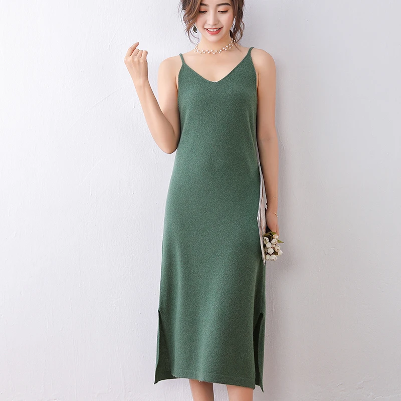 New ladies sling wool knitted ladies long sleeveless vest sexy fashion slim cashmere sweater multicolor suspenders women
New ladies sling wool knitted ladies long sleeveless vest sexy fashion slim cashmere sweater multicolor suspenders women