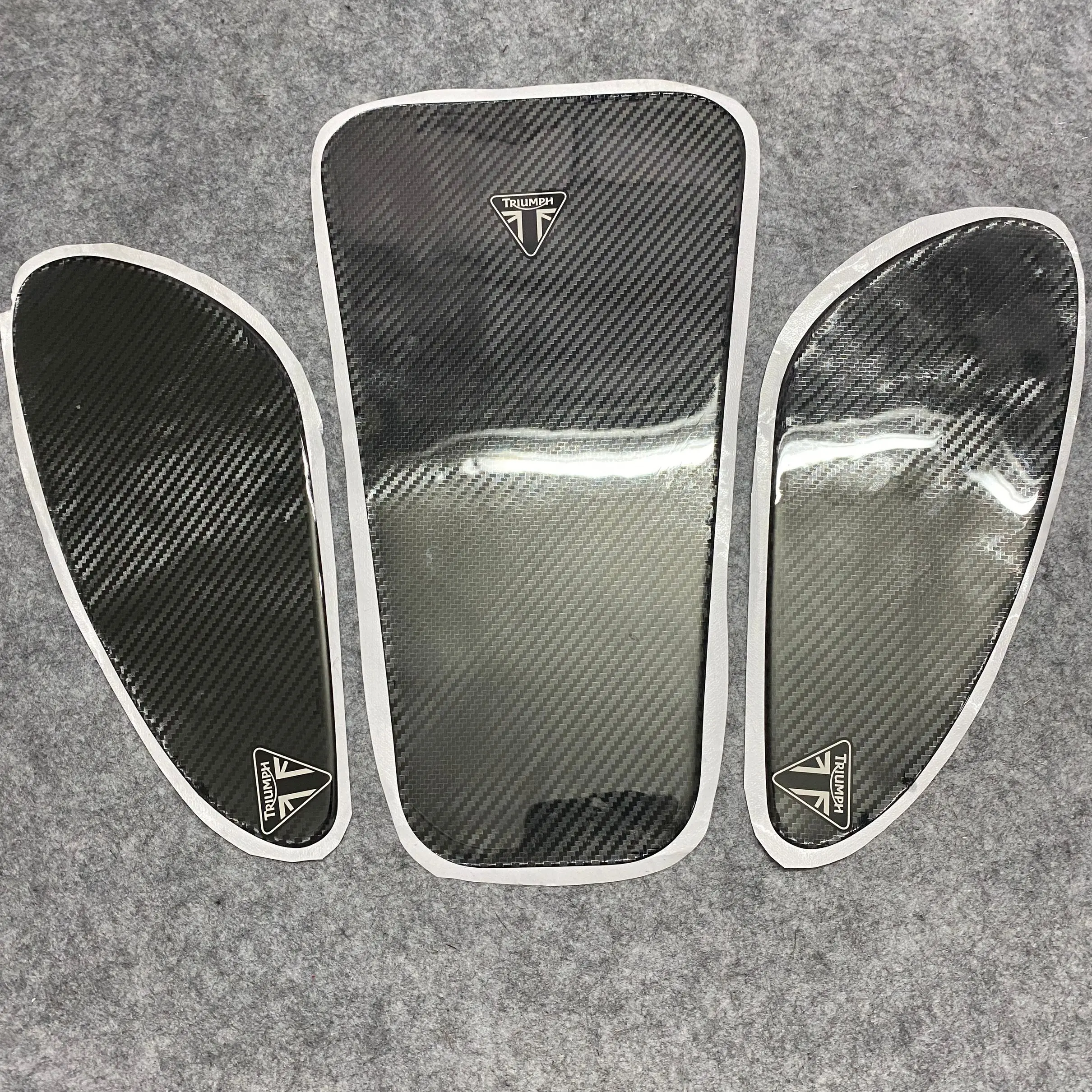 For Triumph Retro Motorcycle Cafe Racer Gas Fuel tank Rubber Sticker Protector Sheath Knee Tank pad Grip Decal Union Jack Logo
For Triumph Retro Motorcycle Cafe Racer Gas Fuel tank Rubber Sticker Protector Sheath Knee Tank pad Grip Decal Union Jack Logo