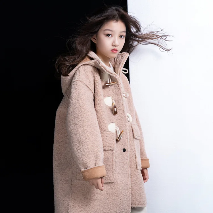 Girls Woolen Coat Clothes Button Pockets Jacket Hooded Winter Thick Warm Overcoat Solid Long Sleeve Outerwear Children Clothing
Girls Woolen Coat Clothes Button Pockets Jacket Hooded Winter Thick Warm Overcoat Solid Long Sleeve Outerwear Children Clothing