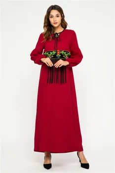 tianyunguiHe Or She Blossoming Solid Color Embroidered Loose Long Sleeve Longuette Muslim Dress Zd9012.
tianyunguiHe Or She Blossoming Solid Color Embroidered Loose Long Sleeve Longuette Muslim Dress Zd9012.