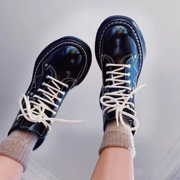 New England wind McQueen Martin boots shoes short boots joker plus velvet warm boot with thick bottom rising star 
New England wind McQueen Martin boots shoes short boots joker plus velvet warm boot with thick bottom rising star