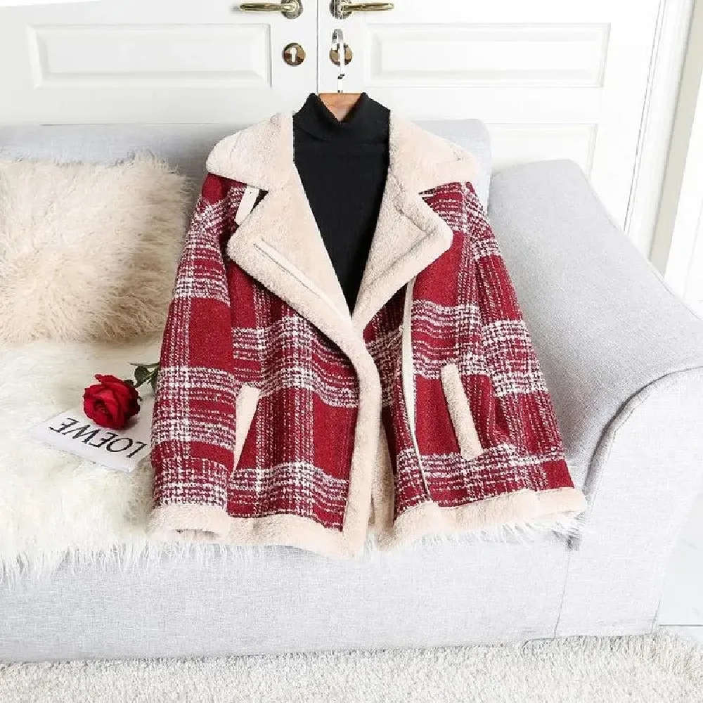 2023 New Korean Loose Plus Velvet Thick Plaid Woolen Coat Winter Lamb Velvet Jacket Women's Loose Warm Outerwear Female Parkas
2023 New Korean Loose Plus Velvet Thick Plaid Woolen Coat Winter Lamb Velvet Jacket Women's Loose Warm Outerwear Female Parkas