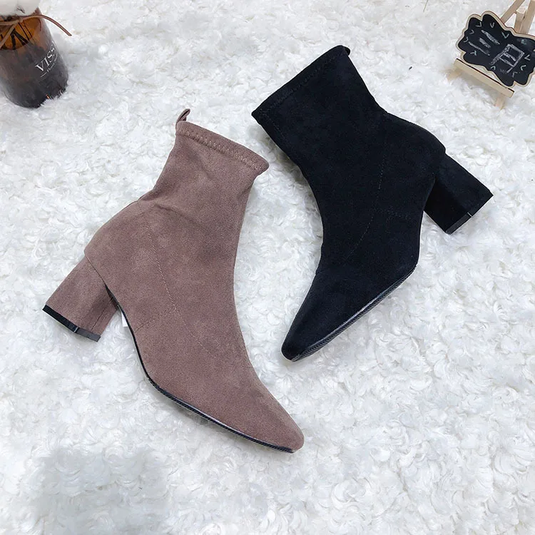 Stretch Boots Autumn And Winter New Style without Fleece Lining Chunky-Heel Square Head Comfortable Fashion Socks Short Boots
Stretch Boots Autumn And Winter New Style without Fleece Lining Chunky-Heel Square Head Comfortable Fashion Socks Short Boots